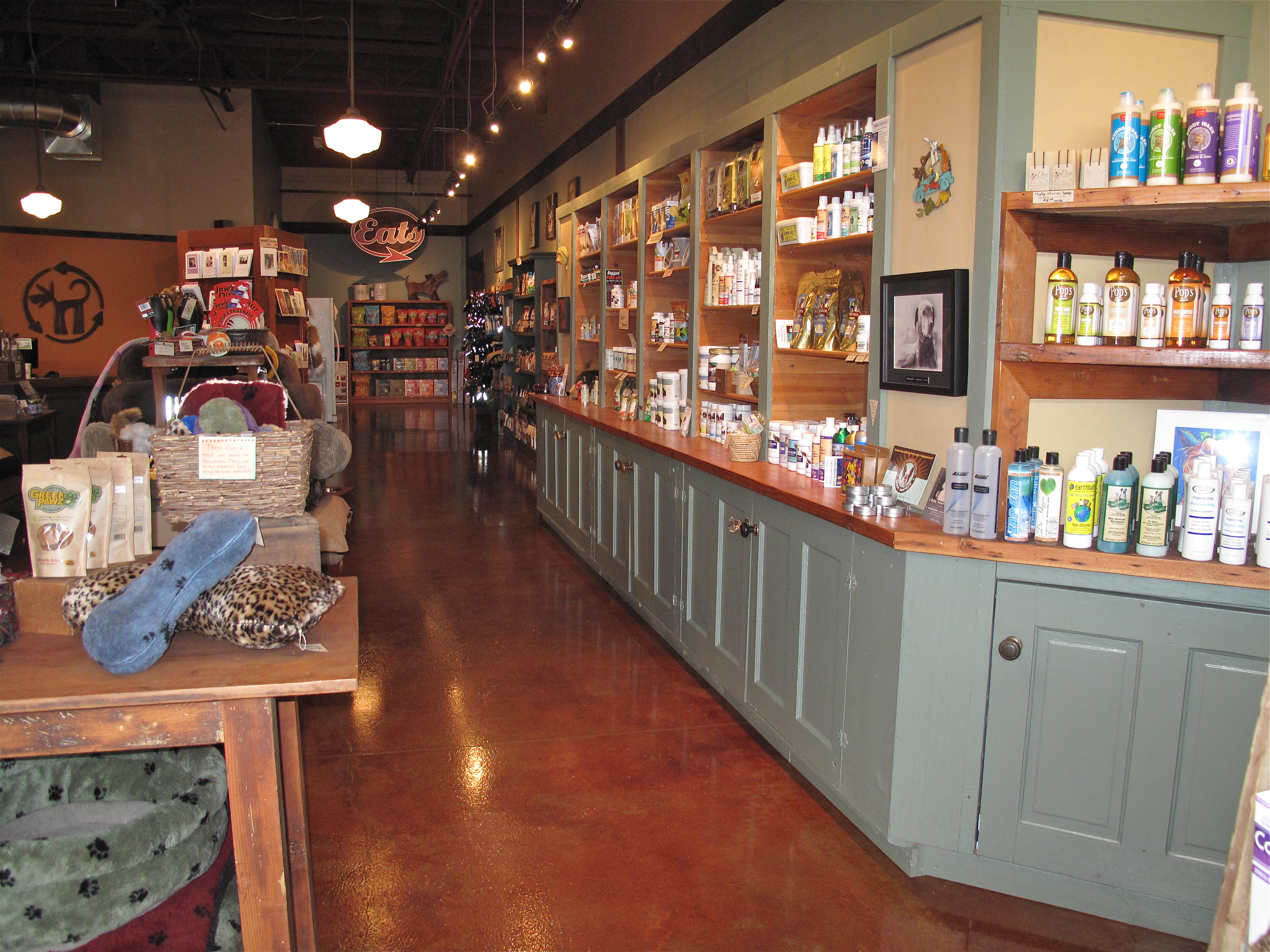 Green Dog Pet Supply - Environmentally friendly pet supplies and